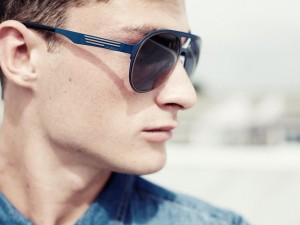 3619_1_MAN_SUNGLASSES